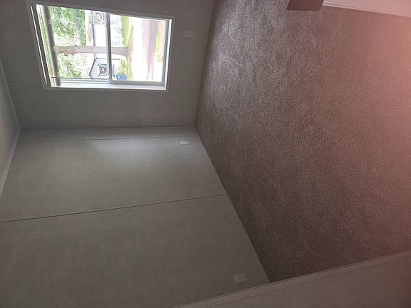 5th image of 409 Thompson Dr #409