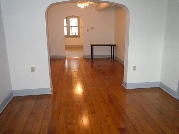 2nd image of 1920 N Cleveland Ave #1N