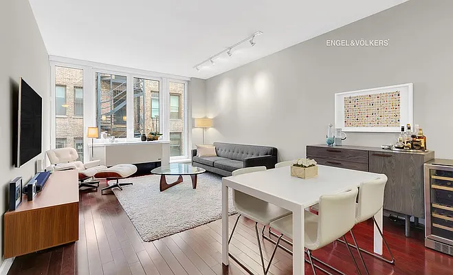 Sold by Engel & Völkers New York City | media 9