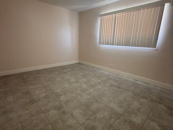 3rd image of 3155 Banning Ave Unit A