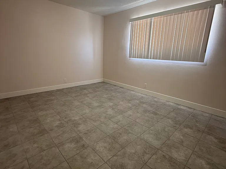 3155 Banning Ave #A — Photo 3