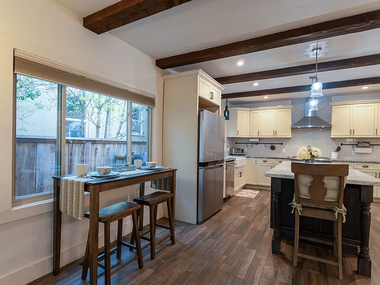 610 Forest Ave — Photo 11