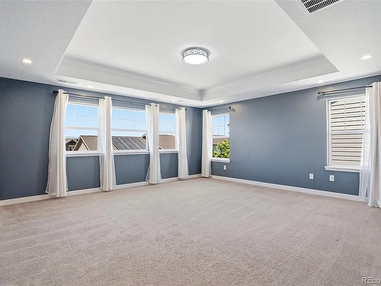 901 Sandstone Cir — Photo 11