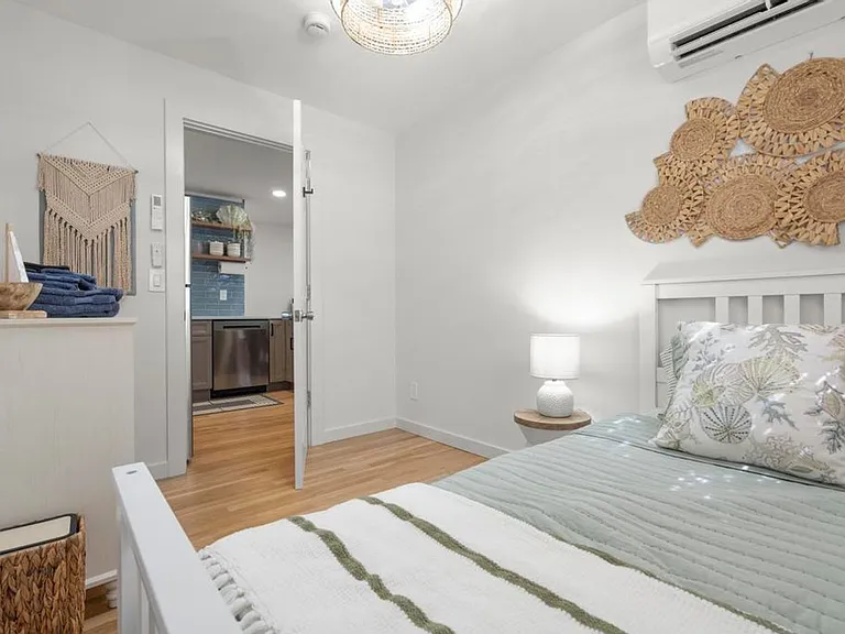1742 Boston Post Rd — Photo 13