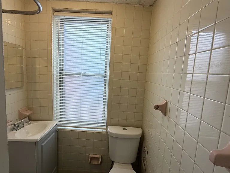 2554 N Bouvier St — Photo 11
