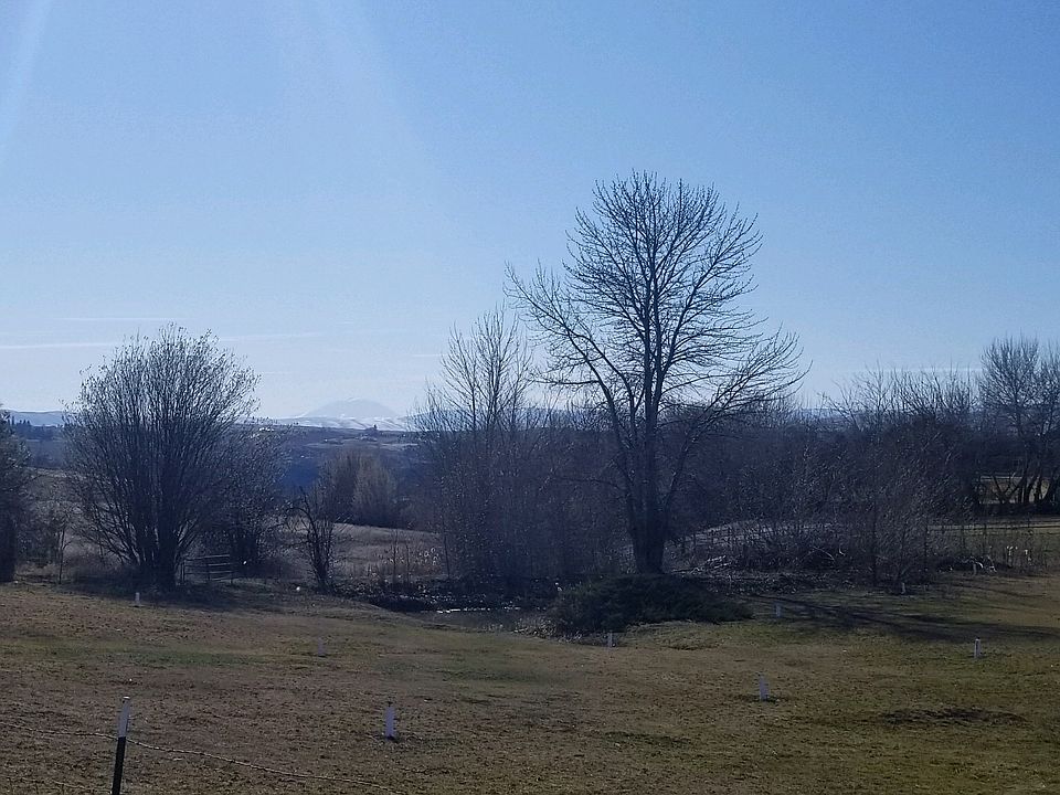 2nd image of Mapleway Rd