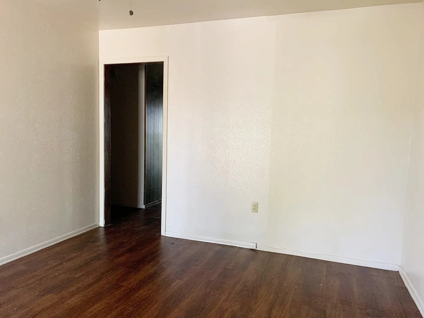 3 bedroom 1.5 bathroom — Photo 3