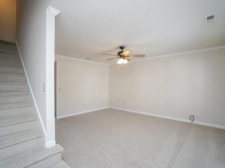 303 Waddell Rd — Photo 11