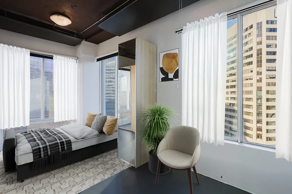 Building Photo - 10024 Jasper Ave NW #1105