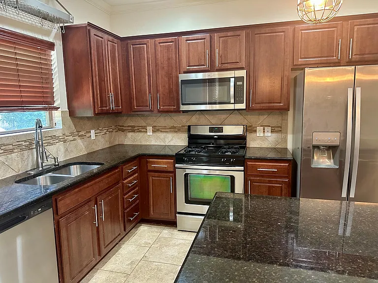 7233 Menchaca Rd #17 — Photo 6