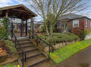 5405 NE 10th Ave APT 8, Portland, OR 97211