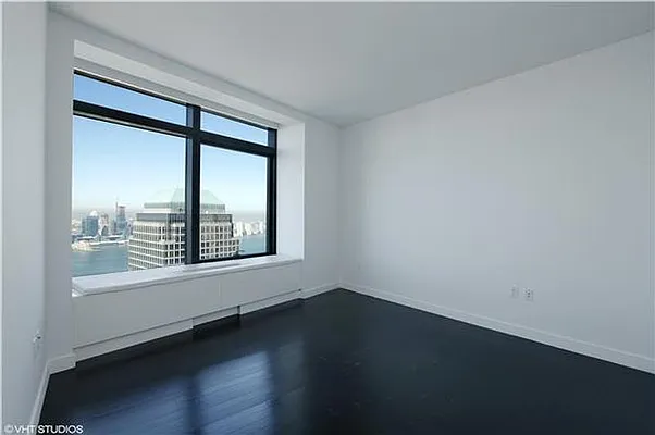 Rented by TNG Nassimi Realty | media 1