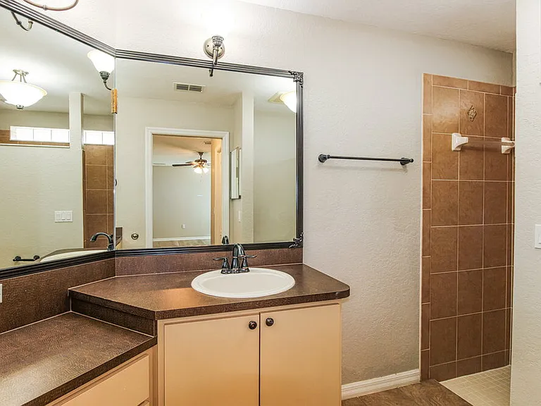 13114 Scottville St — Photo 13