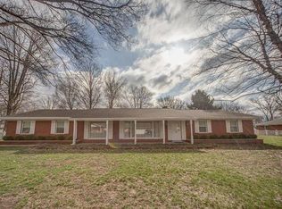310 Jackson St, Mascoutah, IL