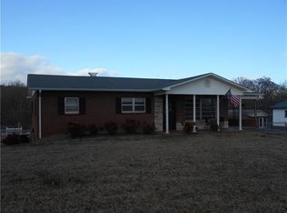 1428 Lee Pearson Rd, Granite Falls, NC 28630