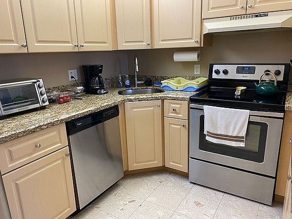 4th image of 302 Knotty Pine Cir APT A-2