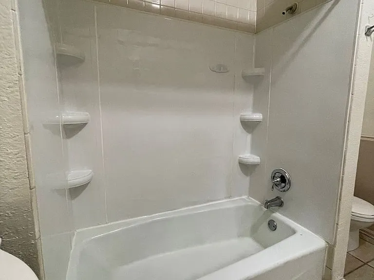 207 Midway Ave — Photo 22