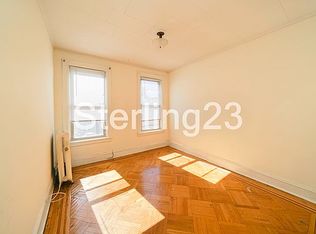 23-39 26th St #2B, Astoria, NY 11105