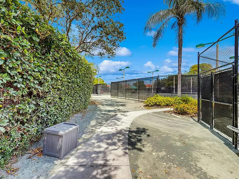 655 Windsurf Ln #ID1386168P — Photo 27