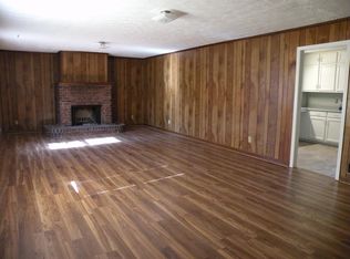 6460 Chickasaw Dr, Douglasville, GA 30135