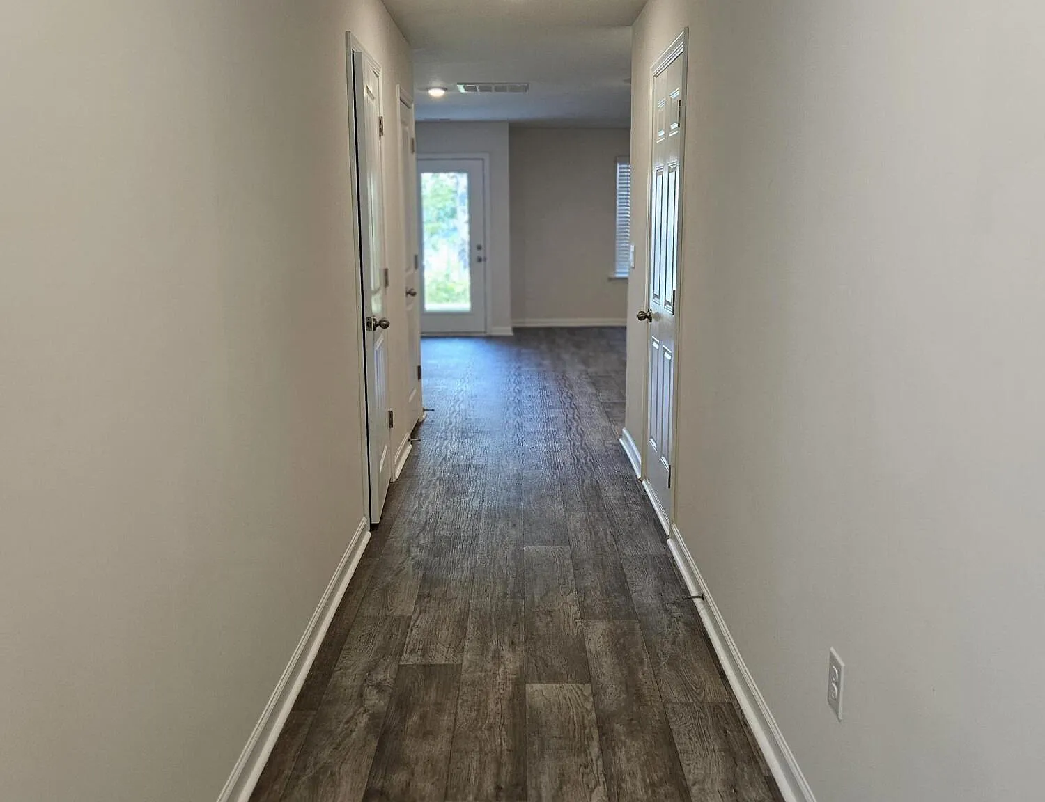 3 bed, 2.5 bath, $1,675 — Photo 2