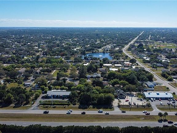 5th image of 925 Sebastian Blvd