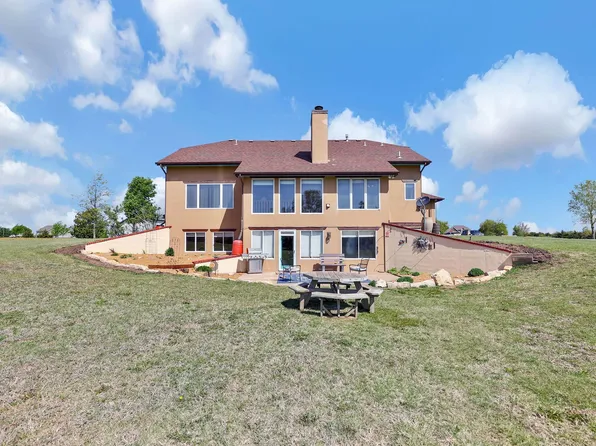 401 Kanza St, Valley Center, KS 67147