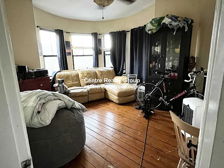 Tremont St — Photo 3