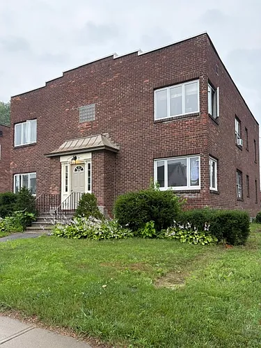 87 Hawthorne Ave #1 Photo 1 87 Hawthorne Ave #1 Photo 1