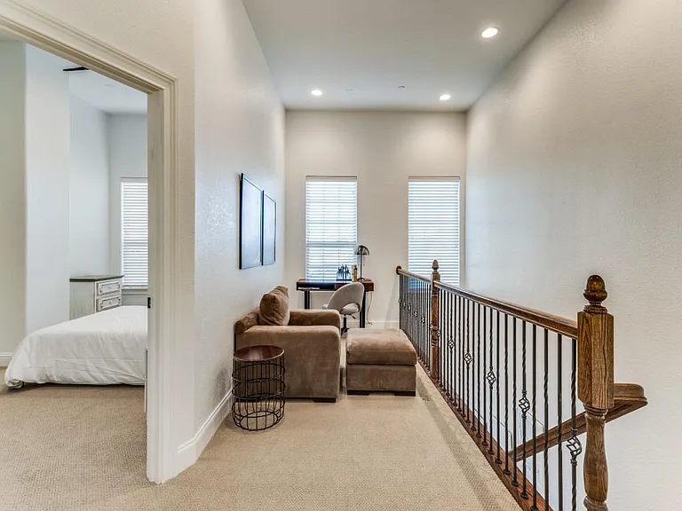 7935 Osborn Pkwy — Photo 18