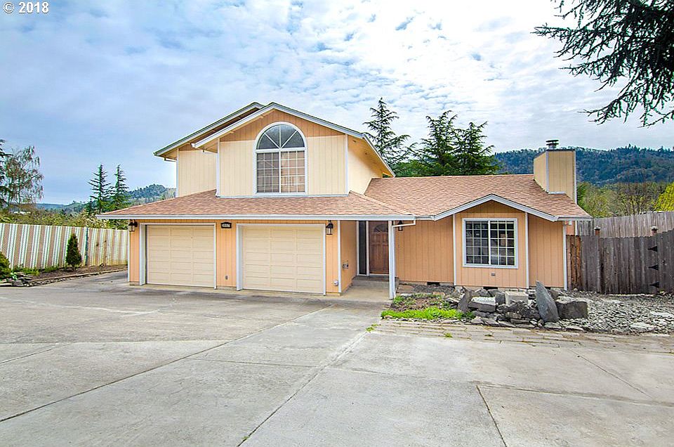 1st image of 2057 SE Lois St