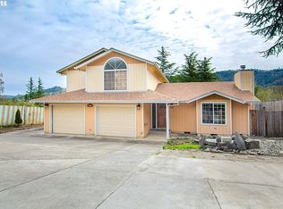 2057 SE Lois St, Roseburg, OR 97470