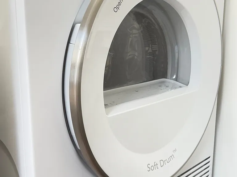 Washer/Dryer in unit