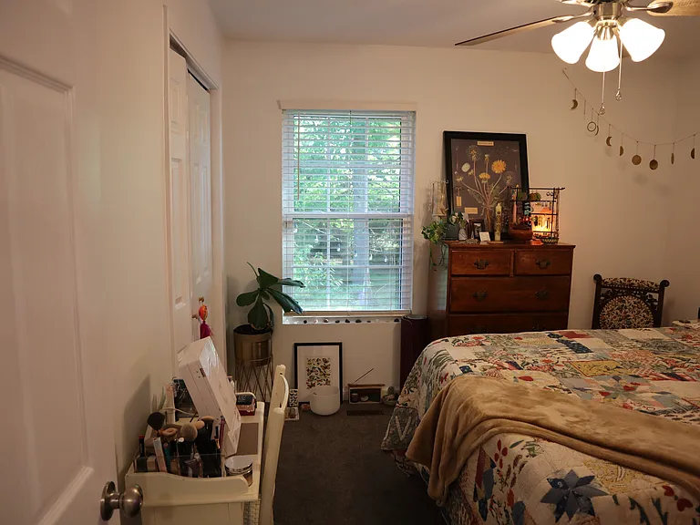 Chesterton Ct — Photo 15