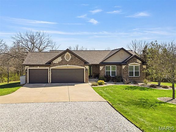 2nd image of 66 Abby Kate Ln