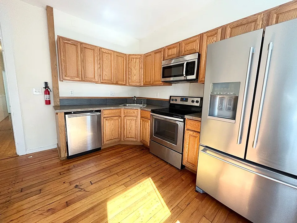 1 Folsom Ave #2