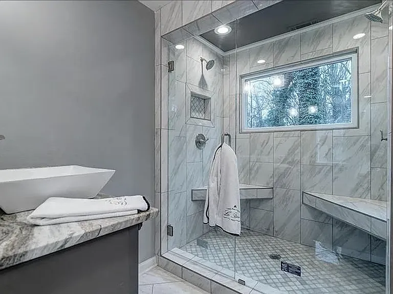 1888 Joseph E Boone Blvd NW — Photo 5