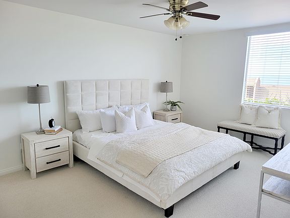 3rd image of 6542 Ocean Crest Dr APT B203