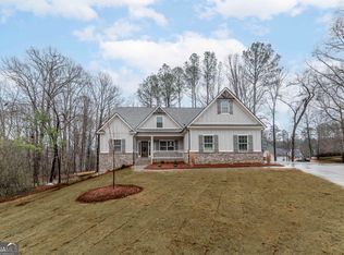 1841 Jakes Cv, Loganville, GA 30052