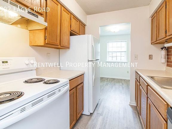 4th image of 2902 Eagle Rd