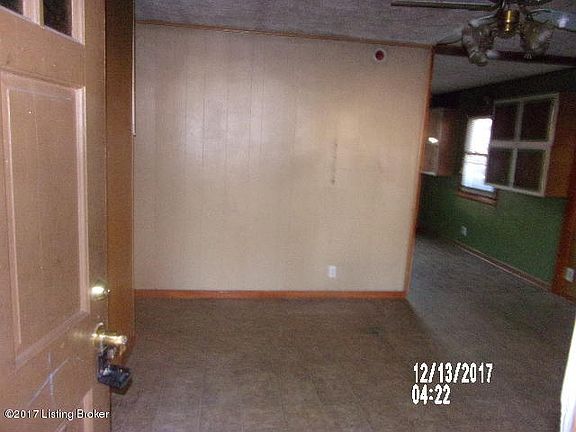 2nd image of 9826 West Ave