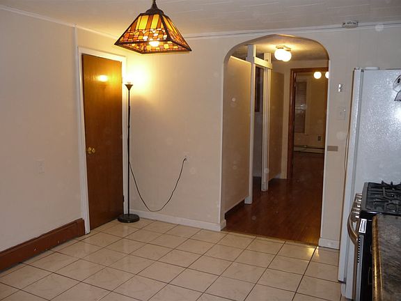 5th image of 515 Park Ave