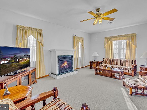 4th image of 1943 Nomini Grove Rd