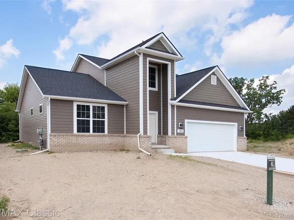 161 Copper Ridge Ct, Walled Lake, MI 48390