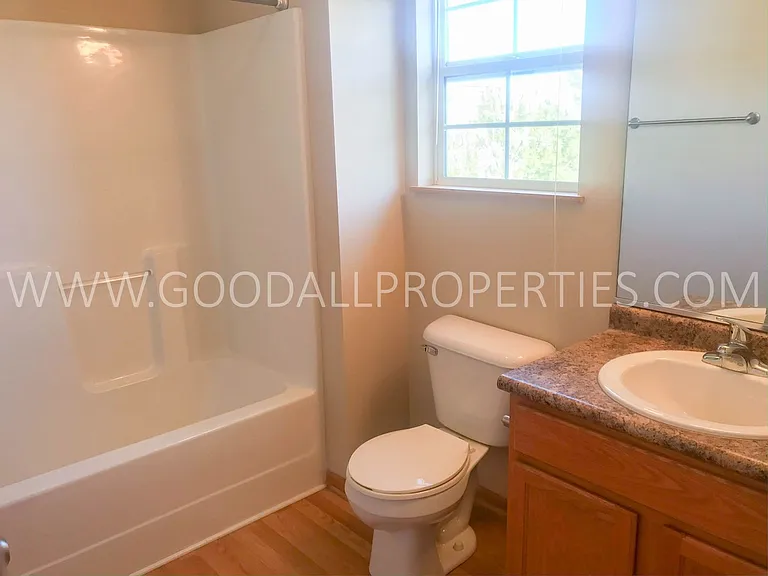 15305 Townsend Ave — Photo 12