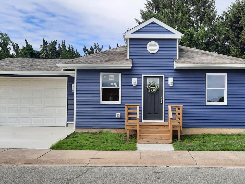 1st image of 106 Turpins Ln