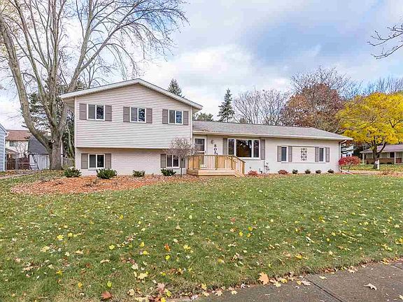 2nd image of 805 Heathermoor Dr