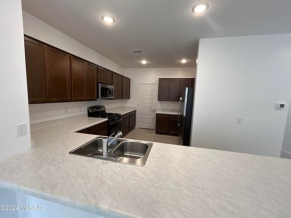 3rd image of 22033 E Cirrus St