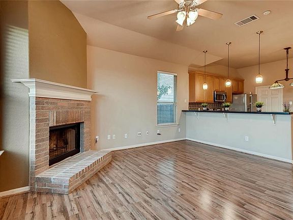 4th image of 1180 Arbor Knot Dr
