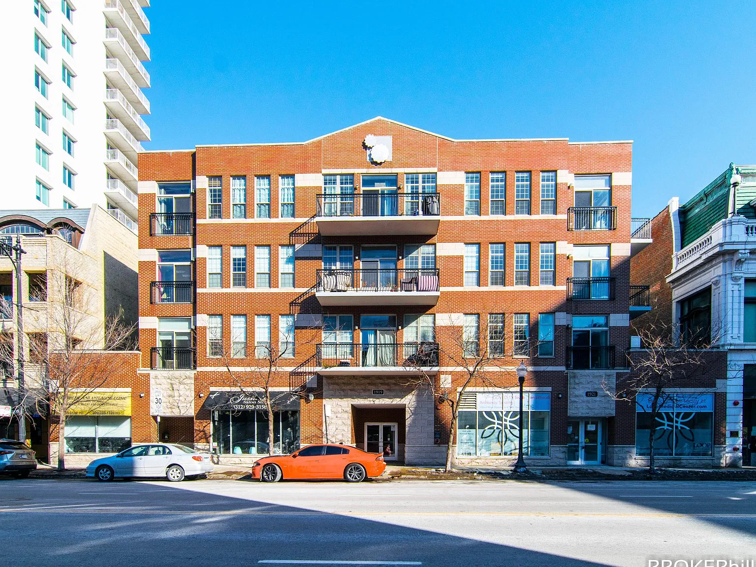 1 bed, 1.5 bath, 800 sqft, $2,400 — Photo 1